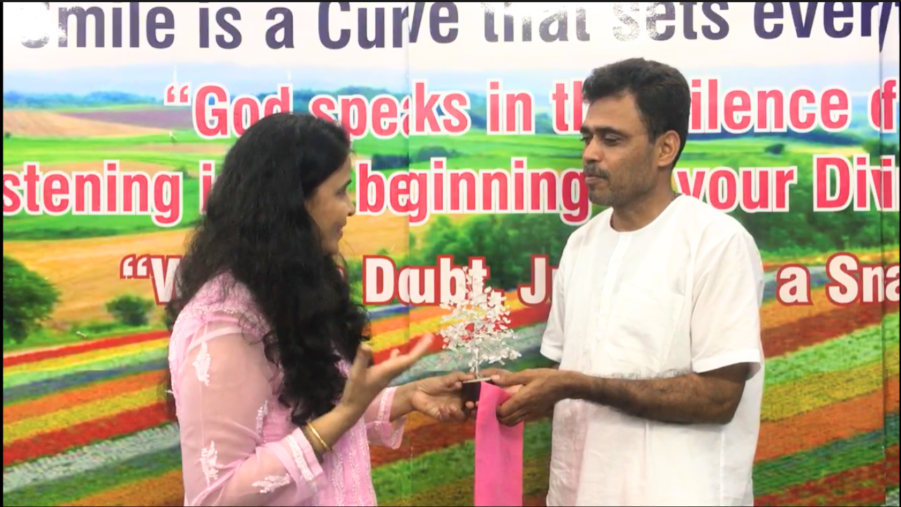 Sacred moment with Mumtaz TheServingSoul